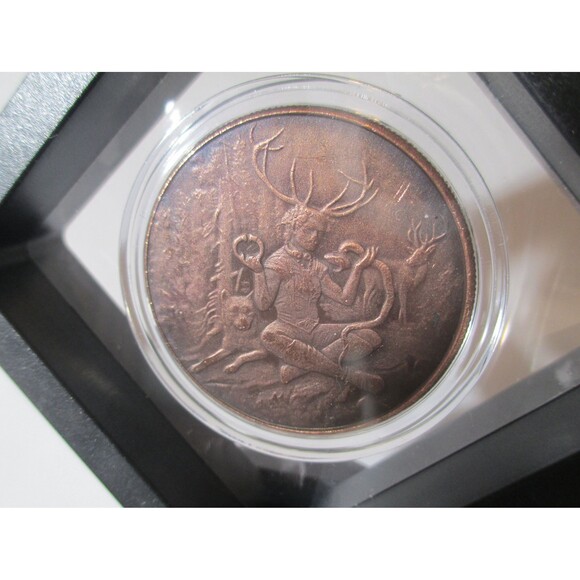 Celtic Lore - Cernunnos - 1oz .999 copper round-Framed with display Stand - Picture 2 of 7